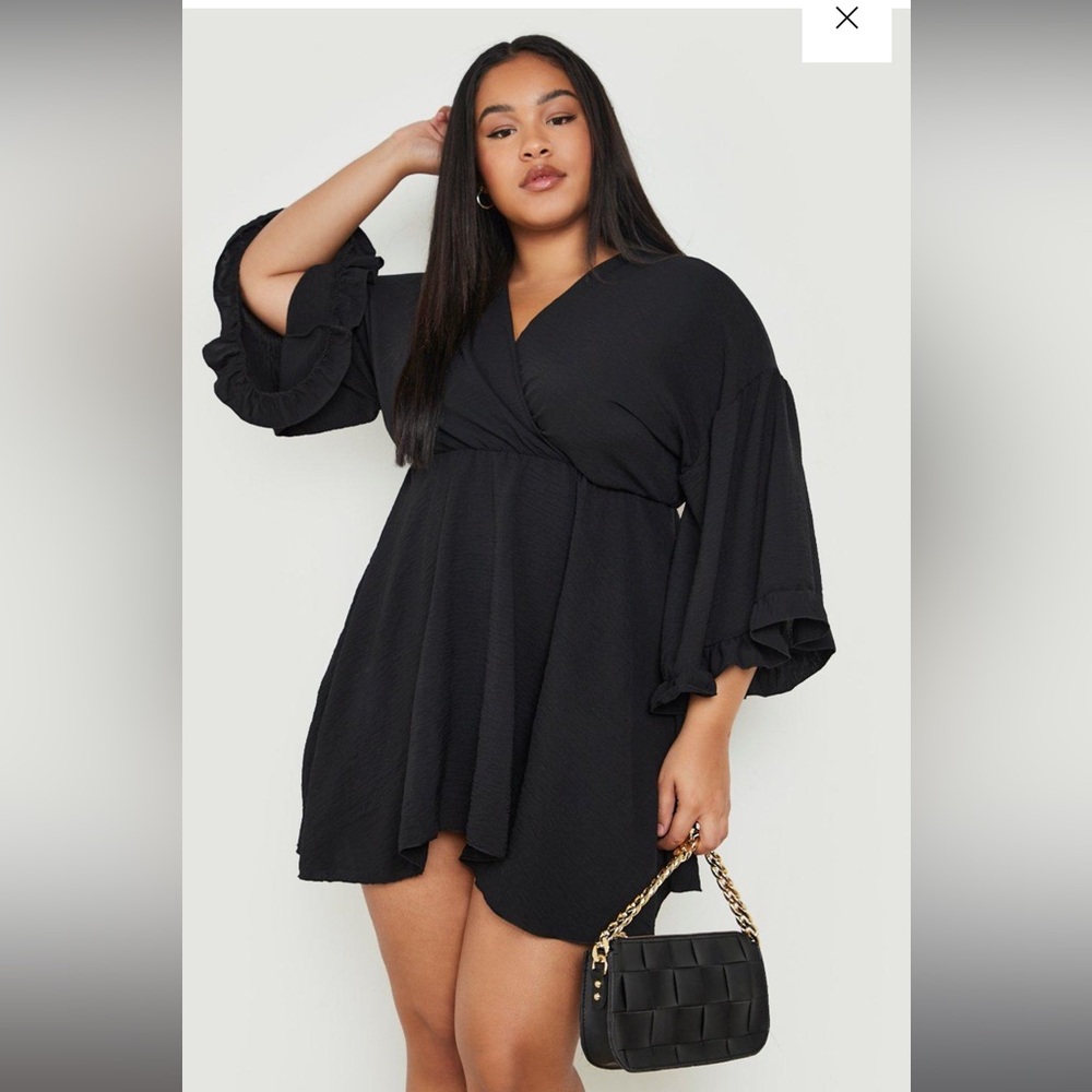 Boohoo Plus Black Hammered Ruffle Smock Mini Dress Size 16